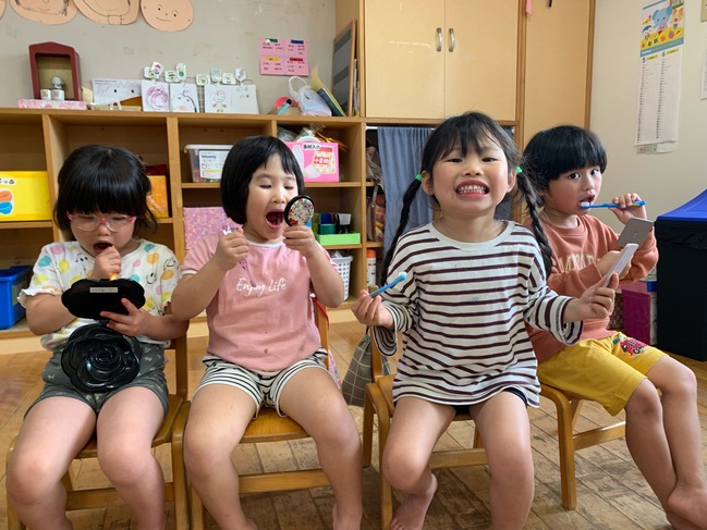 せ