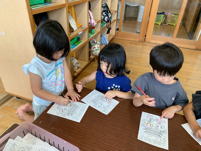 こ